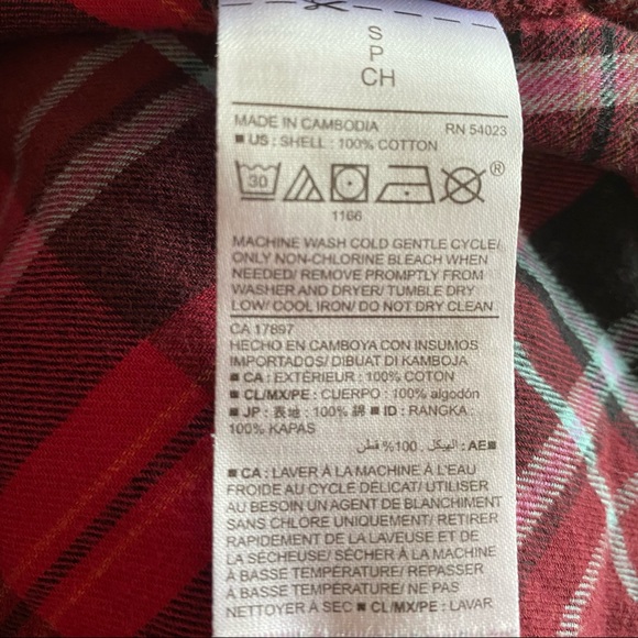 Old Navy Plaid Boyfriend Women’s Shirt - Picture 7 of 8